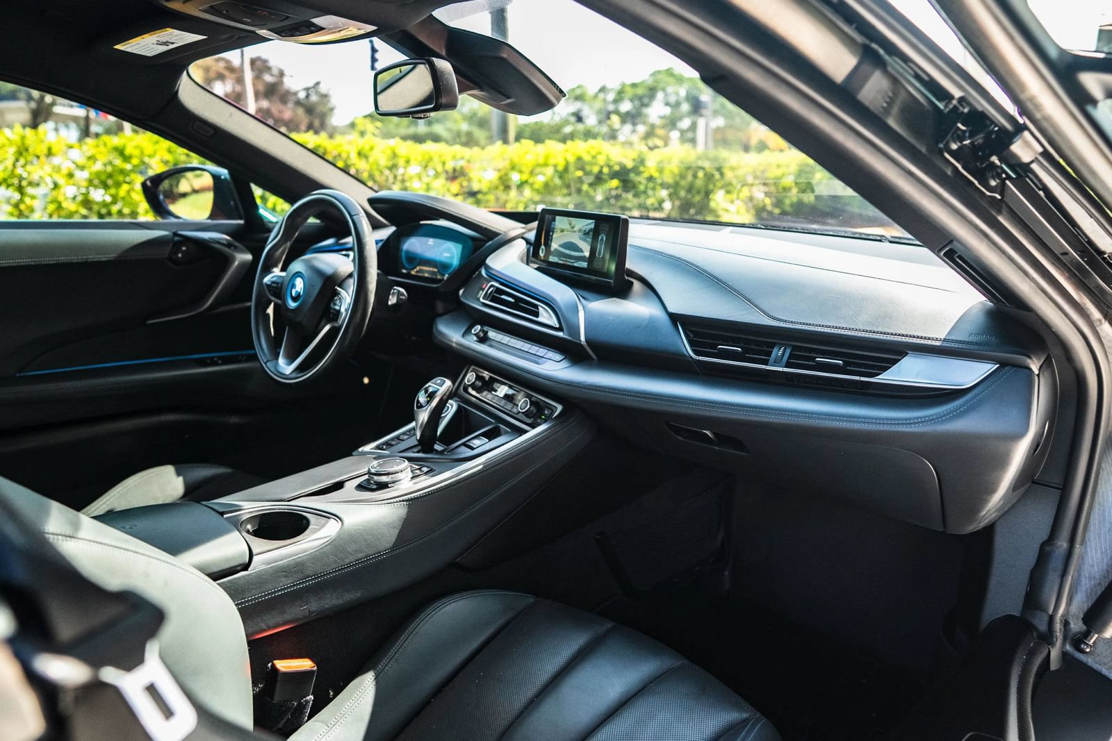 Used 2015 BMW i8 AWD/4WD image 15