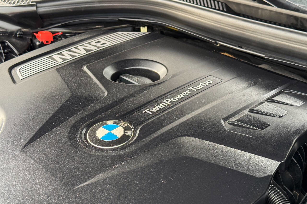 Used 2018 BMW 530i xDrive image 37