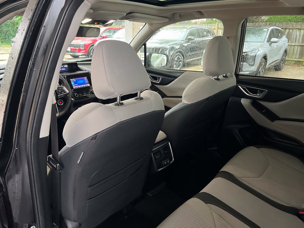 Used 2019 Subaru Forester Premium AWD/4WD image 10