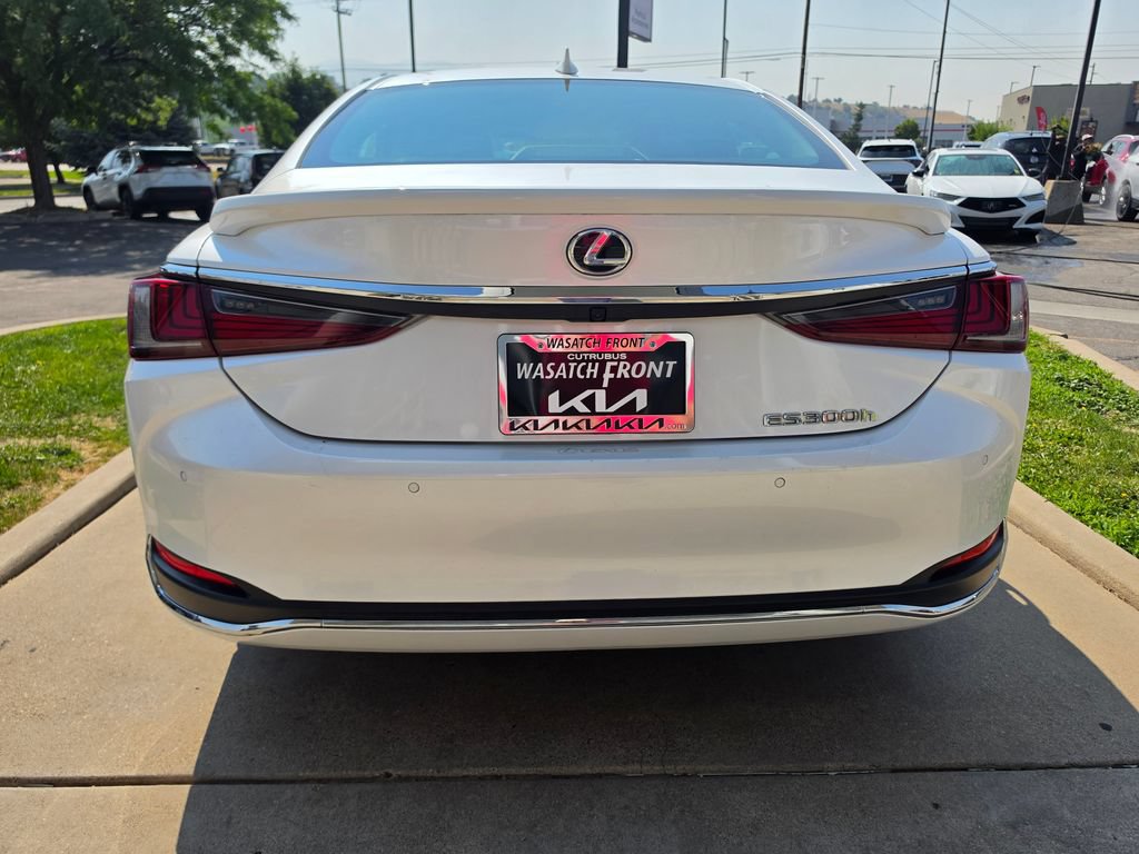 Used 2024 Lexus ES 300h w/ Premium Package FWD image 6
