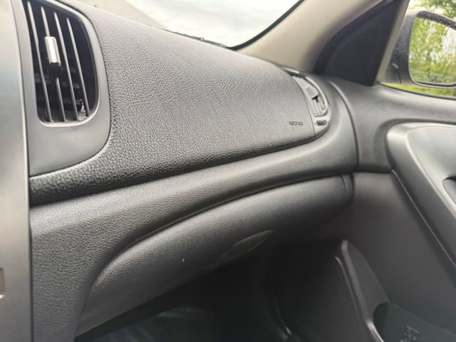 Used 2013 Kia Forte EX FWD image 31