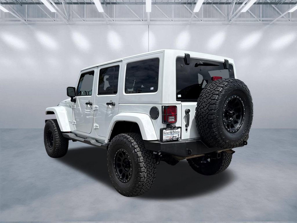 Used 2015 Jeep Wrangler Unlimited Rubicon w/ Dual Top Group AWD/4WD image 4
