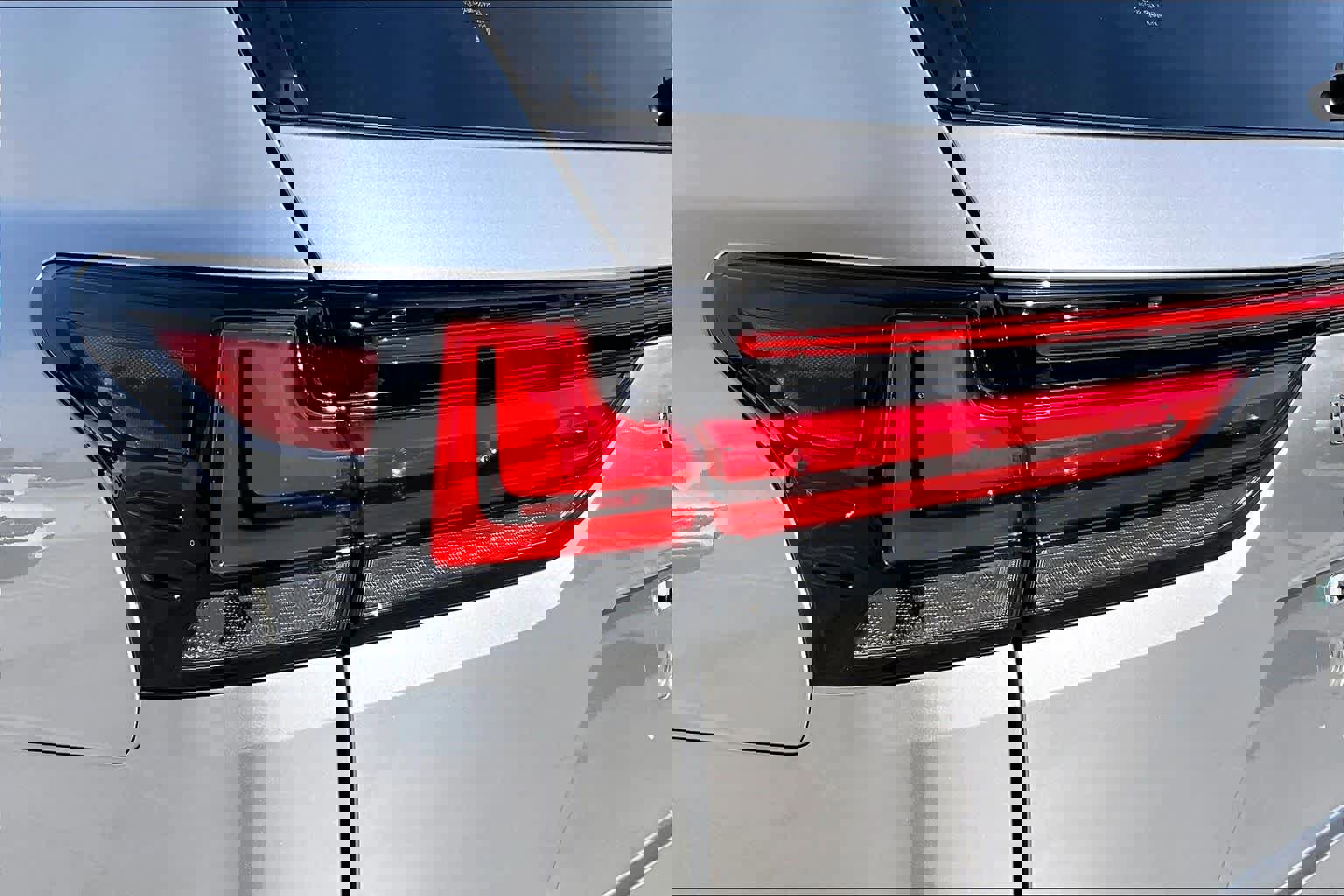 Used 2024 Lexus LX 600 4WD w/ Appearance Package image 27