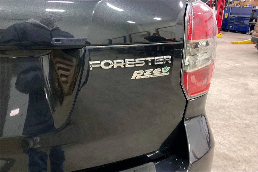 Used 2016 Subaru Forester 2.5i Premium image 8