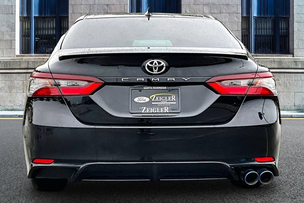Used 2024 Toyota Camry SE FWD image 4
