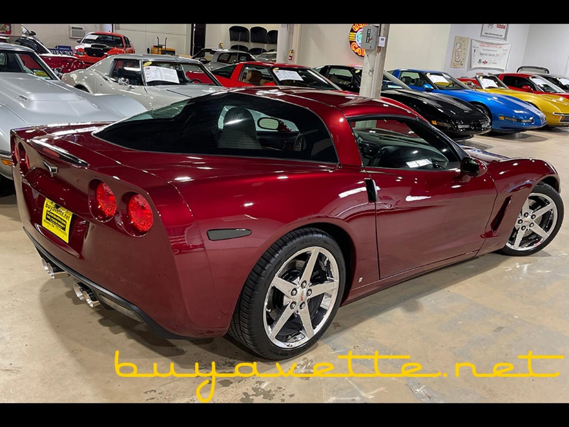 Used 2007 Chevrolet Corvette Coupe w/ Preferred Equipment Group image 2