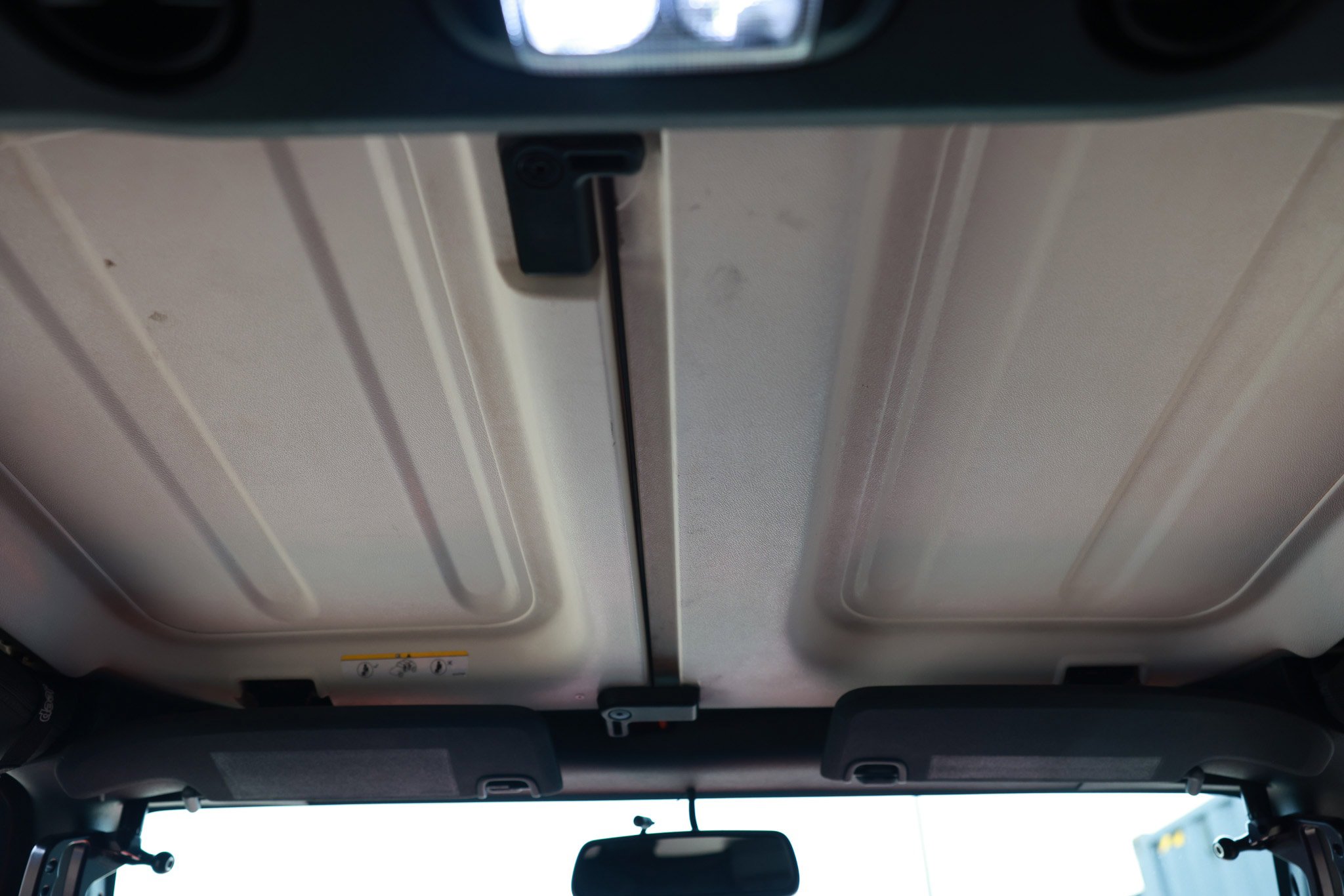 Used 2016 Jeep Wrangler Unlimited Rubicon w/ Connectivity Group image 29