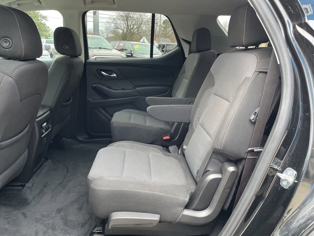 Used 2021 Chevrolet Traverse LT w/ LPO, Floor Liner Package image 41