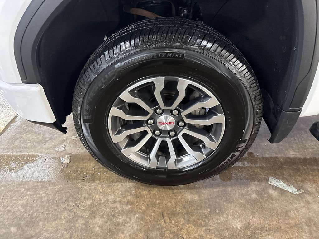 Used 2020 GMC Sierra 1500 AT4 w/ AT4 Premium Package AWD/4WD image 11