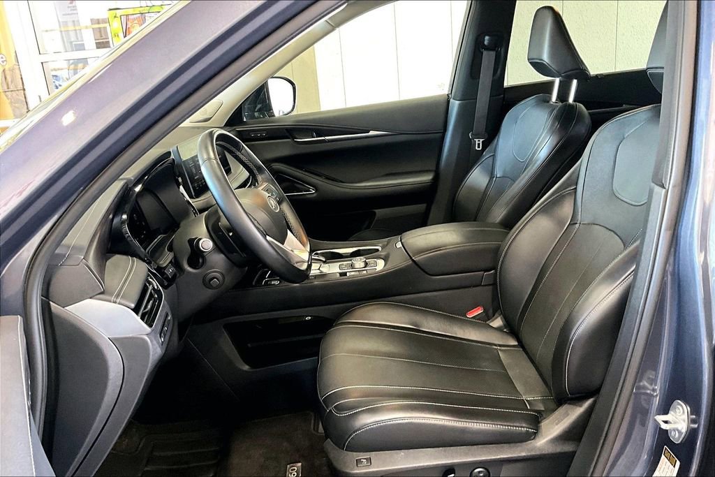 Used 2022 INFINITI QX60 Sensory image 3