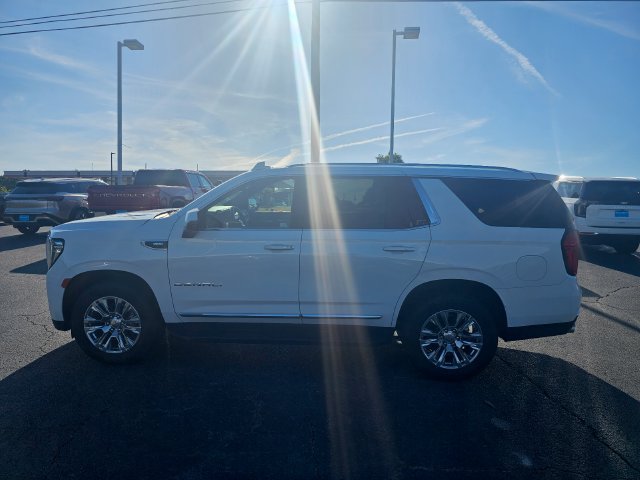 Used 2024 GMC Yukon Denali RWD image 5