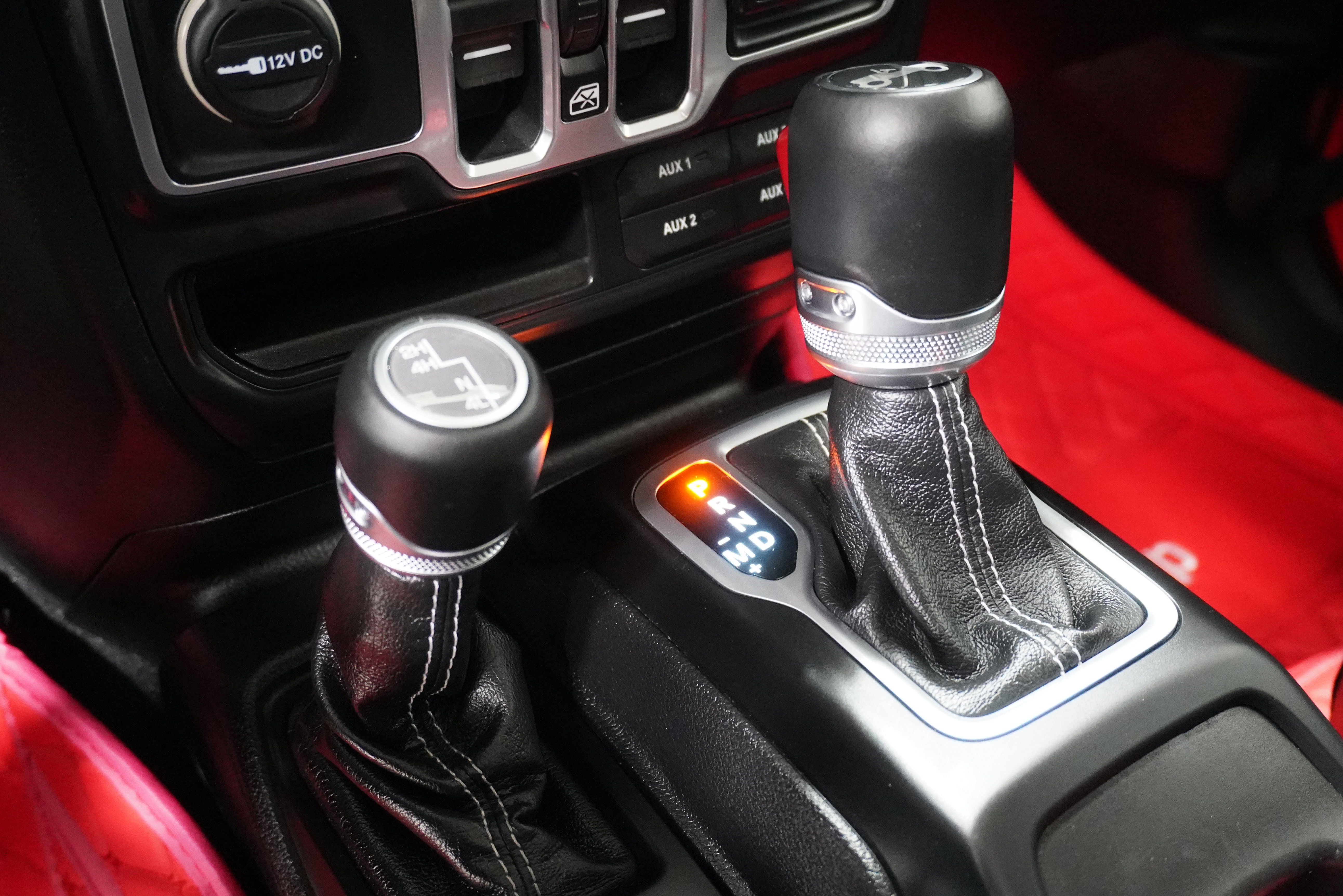 Used 2018 Jeep Wrangler Unlimited Sahara AWD/4WD image 20