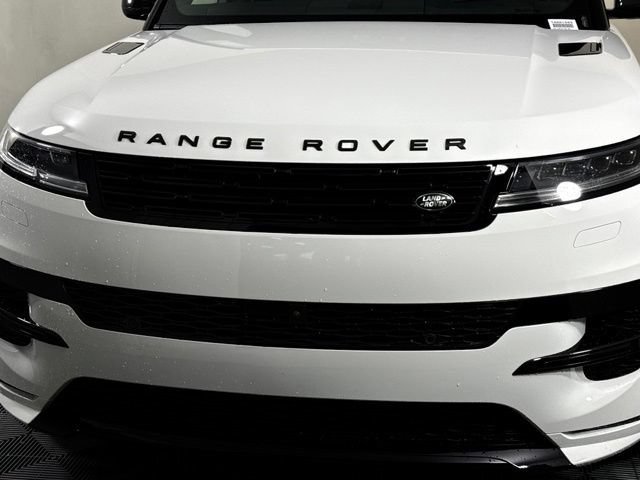 New 2026 Land Rover Range Rover Sport Dynamic SE AWD/4WD image 12
