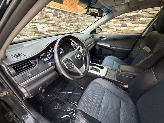 Used 2013 Toyota Camry SE FWD image 10