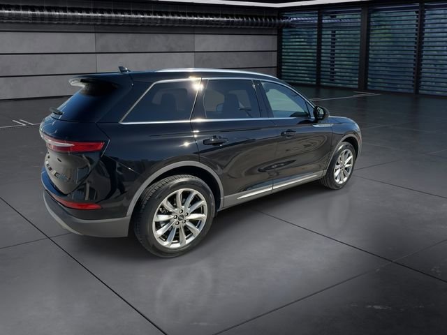Used 2022 Lincoln Corsair FWD w/ Premium Package image 8
