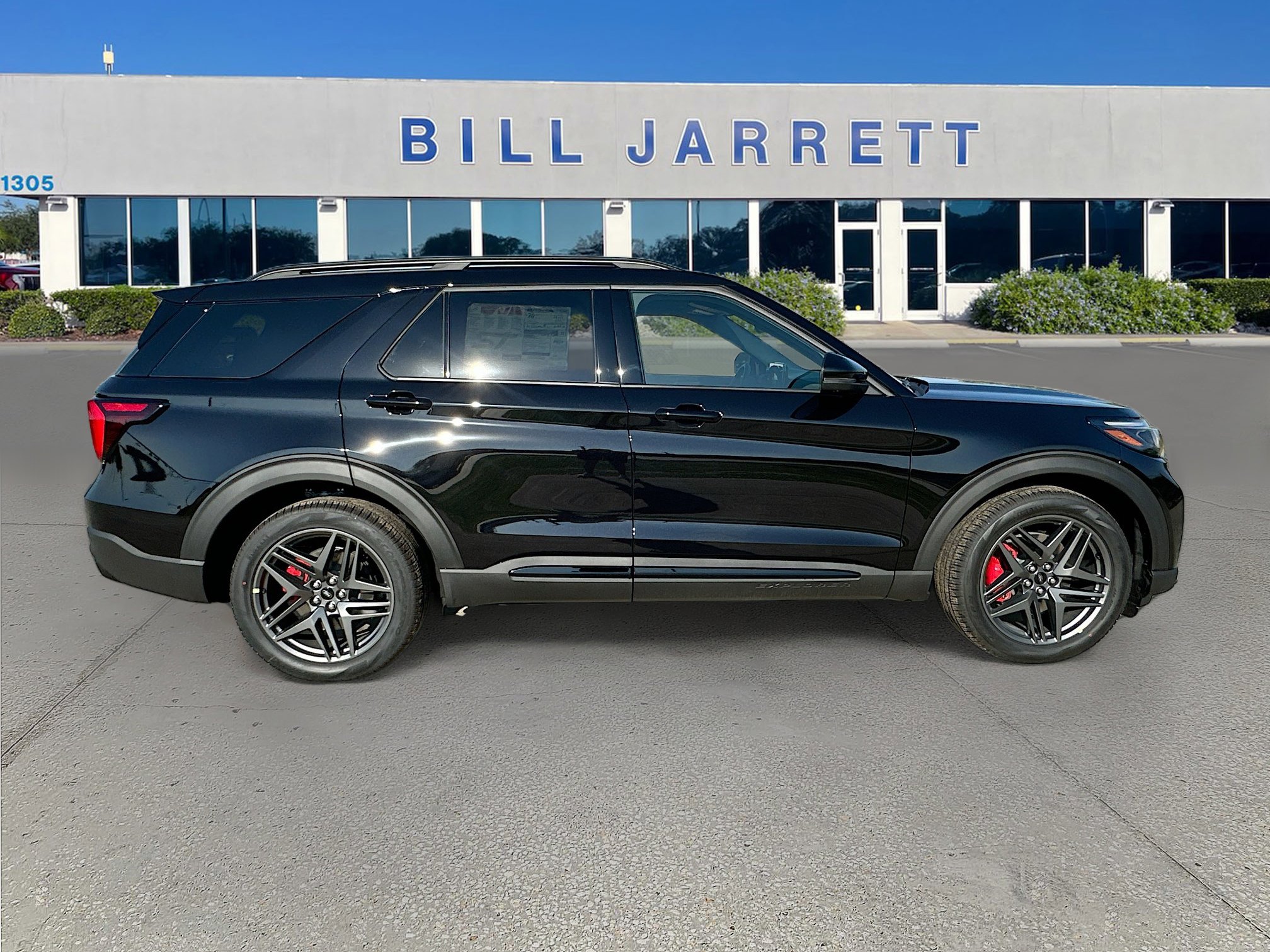 New 2026 Ford Explorer ST image 3