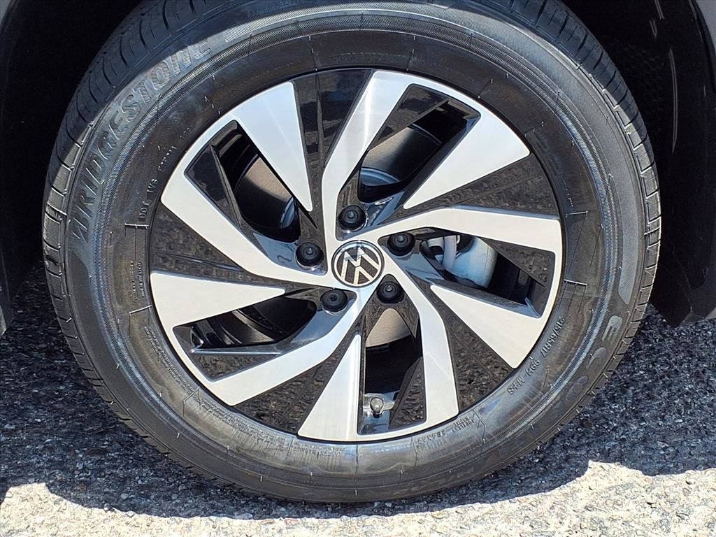 New 2026 Volkswagen Tiguan S image 6