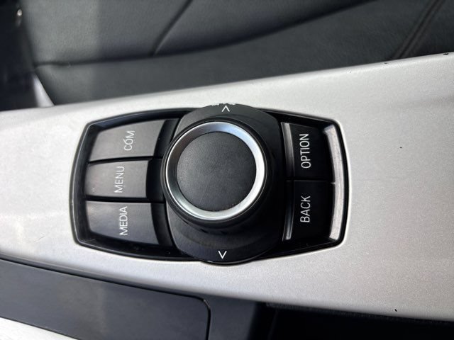 Used 2018 BMW 320i Sedan RWD image 34