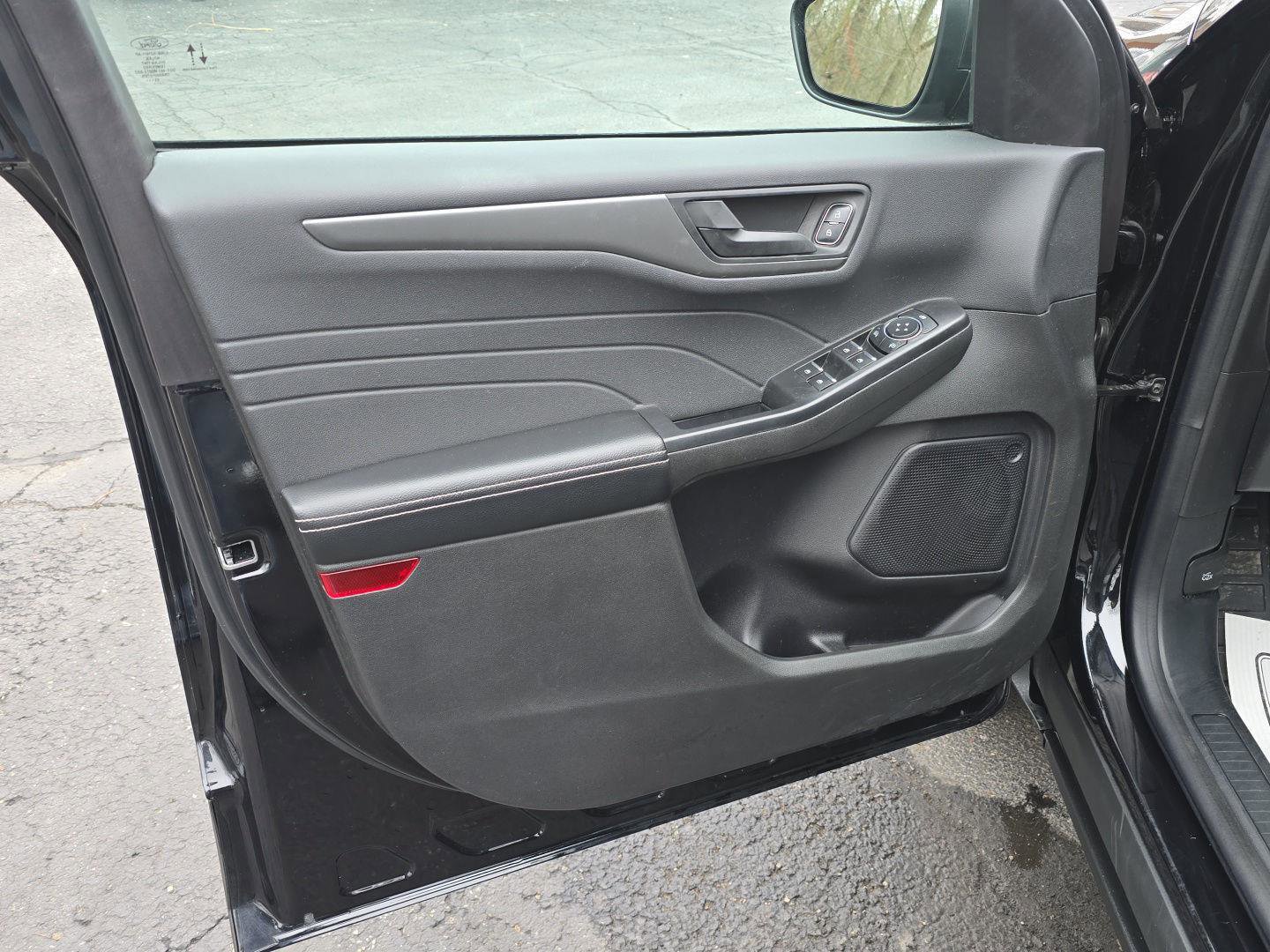 Used 2023 Ford Escape Active image 12