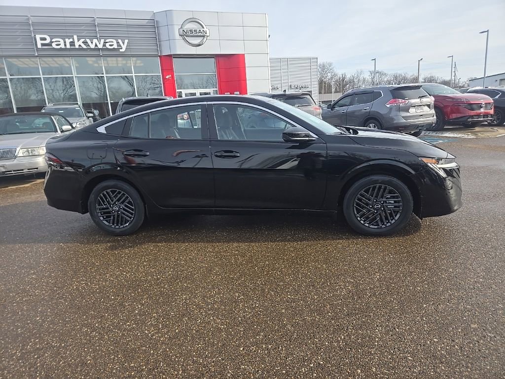 New 2026 Nissan Sentra SV w/ SV Convenience Package FWD image 8