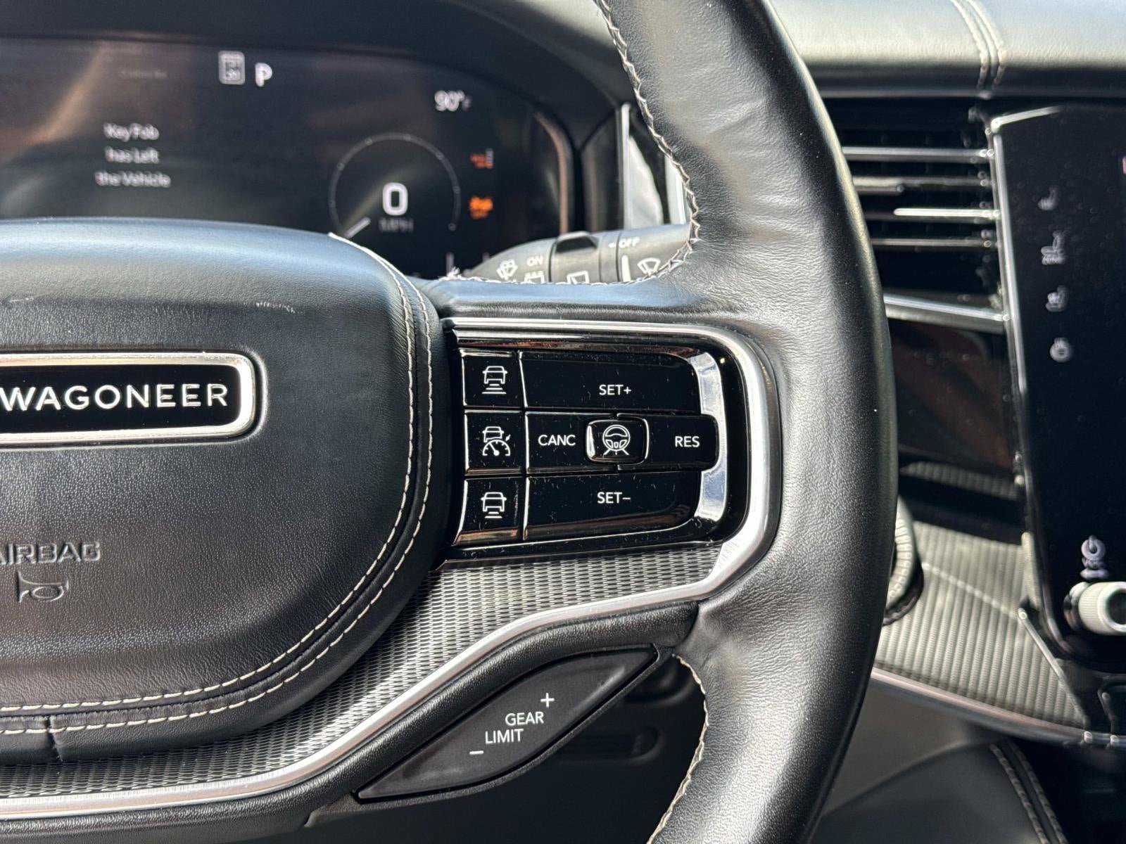 Used 2022 Jeep Grand Wagoneer Series II AWD/4WD image 18