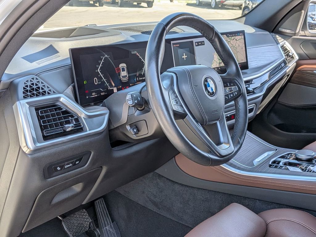 Used 2024 BMW X5 xDrive40i w/ Premium Package image 8