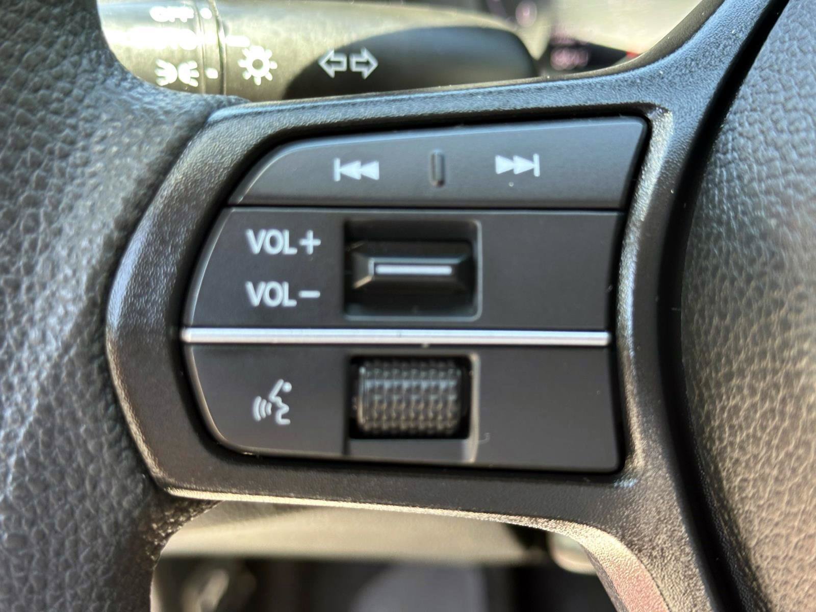 Used 2023 Honda Accord LX image 25