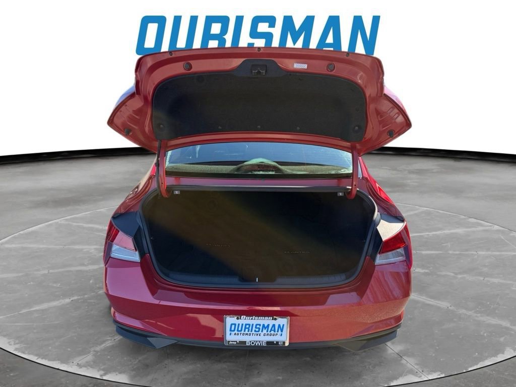 Used 2023 Hyundai Elantra SEL image 5