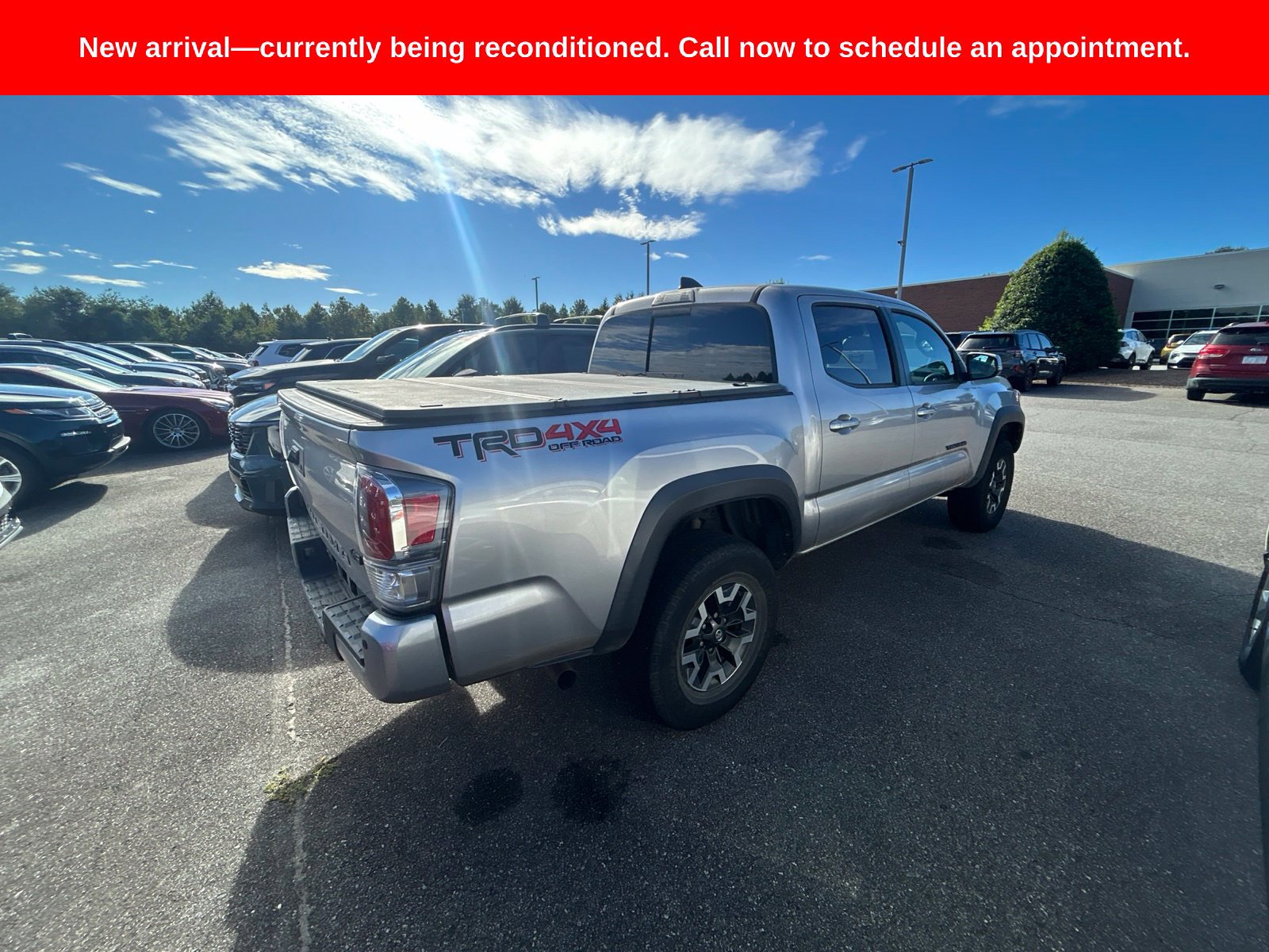 Used 2021 Toyota Tacoma TRD Off-Road w/ Technology Package AWD/4WD image 12