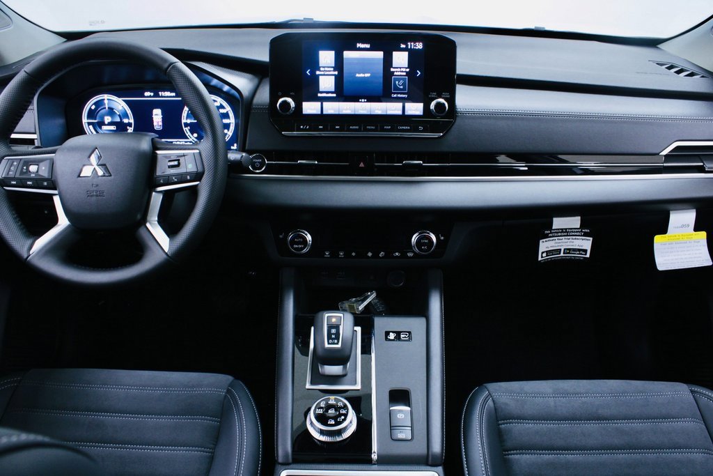 New 2025 Mitsubishi Outlander SE image 20