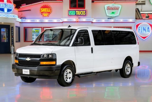 Used 2023 Chevrolet Express 3500 LS image 2