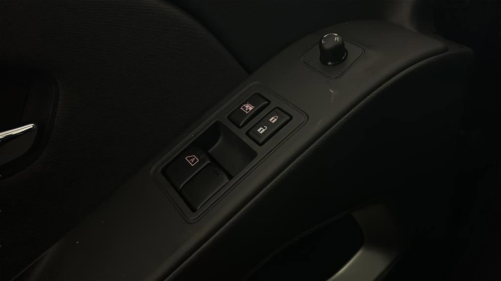 Used 2024 Nissan Frontier SV w/ SV Convenience Package RWD image 26