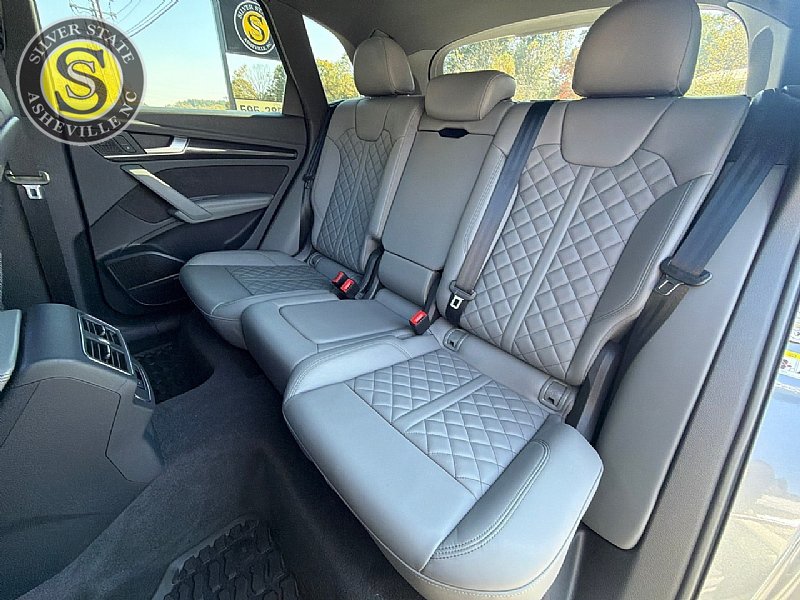 Used 2018 Audi SQ5 Premium Plus w/ S Sport Package AWD/4WD image 14