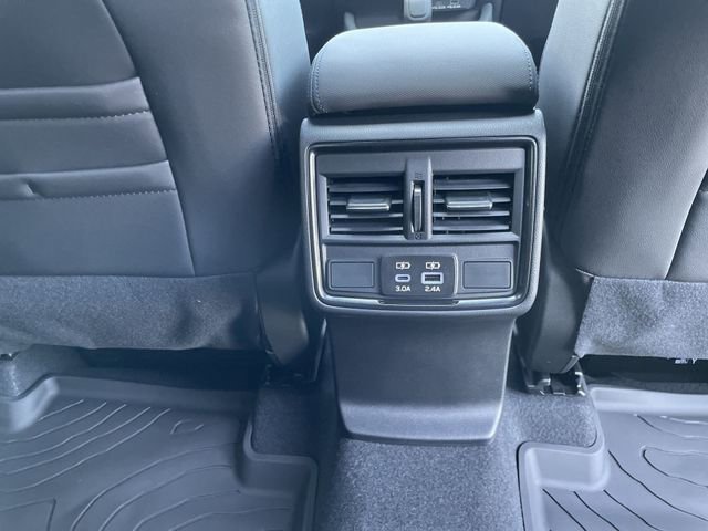 Used 2025 Subaru Forester Limited AWD/4WD image 17