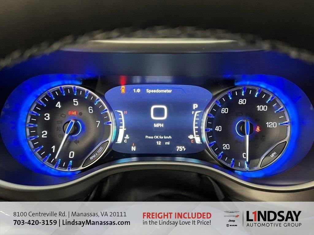 New 2026 Chrysler Pacifica Select image 18