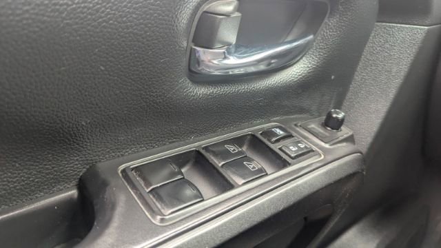Used 2022 Nissan Titan PRO-4X w/ Pro-4x Convenience Package image 34