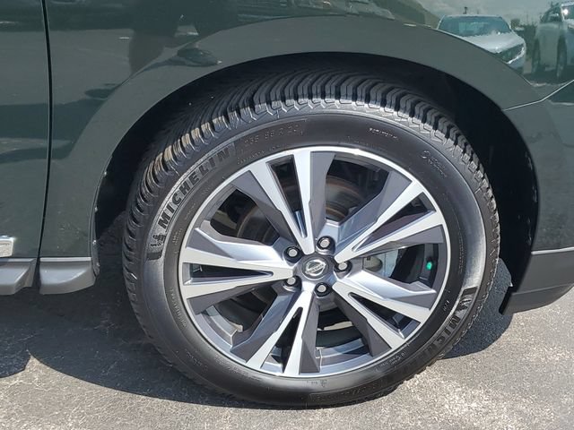 Used 2020 Nissan Pathfinder Platinum AWD/4WD image 6