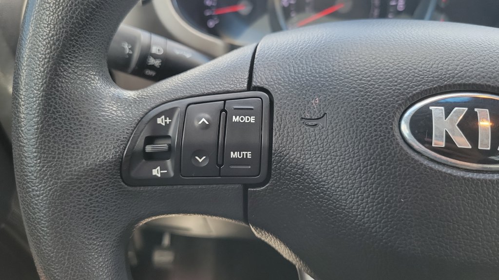 Used 2014 Kia Sportage LX FWD image 19