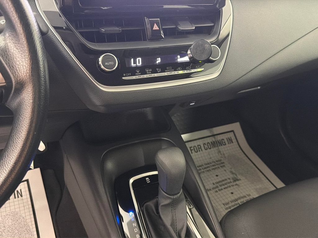 Used 2026 Toyota Corolla LE FWD image 23