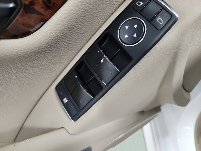 Used 2014 Mercedes-Benz C 300 4MATIC Sedan image 25
