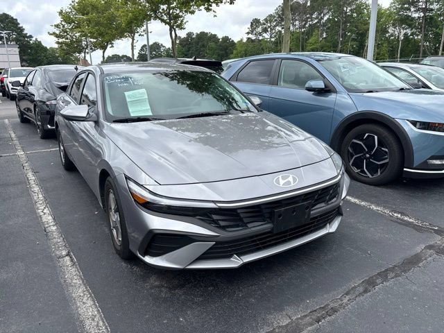 Used 2026 Hyundai Elantra SE