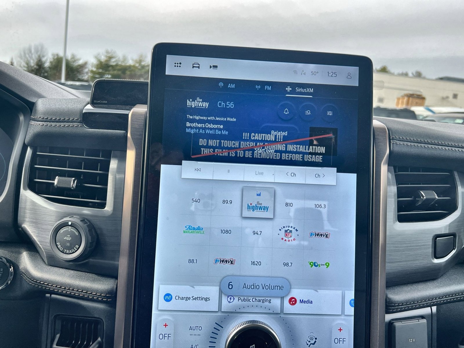 New 2025 Ford F150 Lightning Lariat image 18