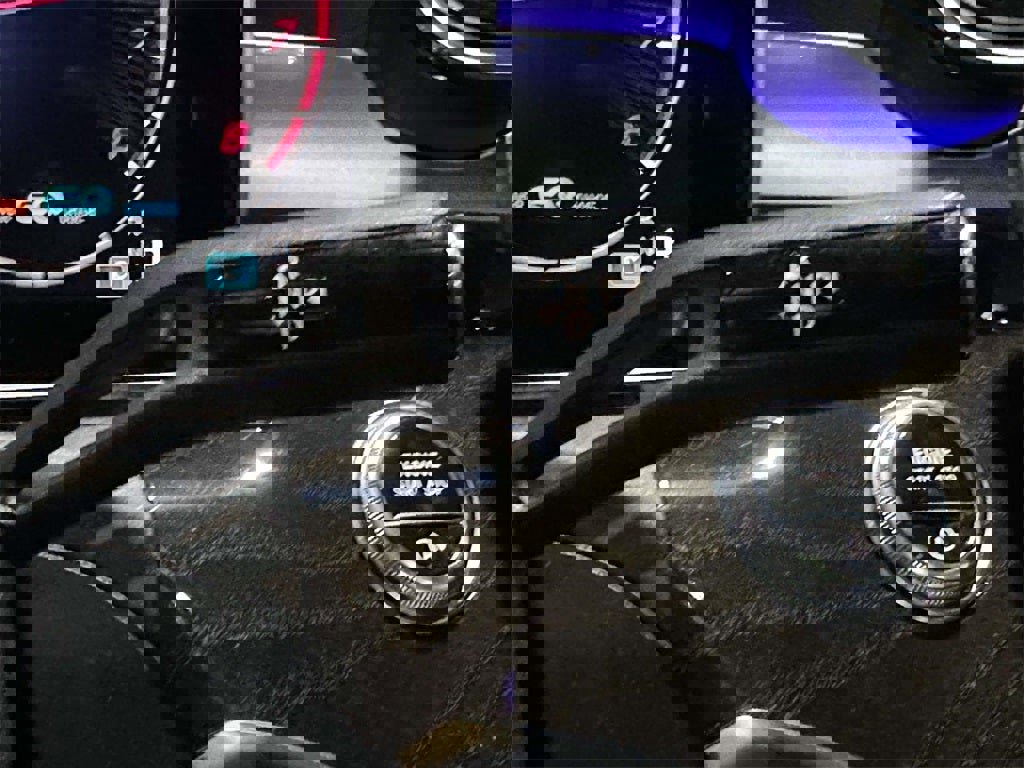 Used 2022 Mercedes-Benz C 300 4MATIC Sedan image 32