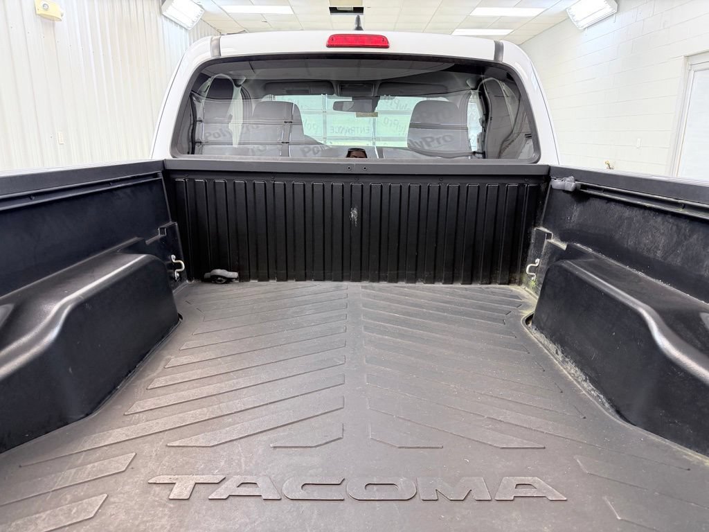 Used 2020 Toyota Tacoma SR AWD/4WD image 19