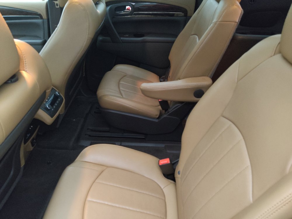 Used 2017 Buick Enclave Premium FWD image 18