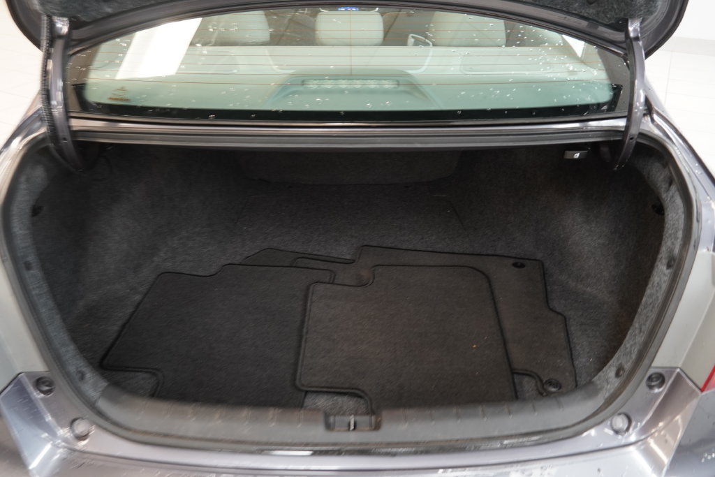 Used 2015 Honda Accord EX-L image 12