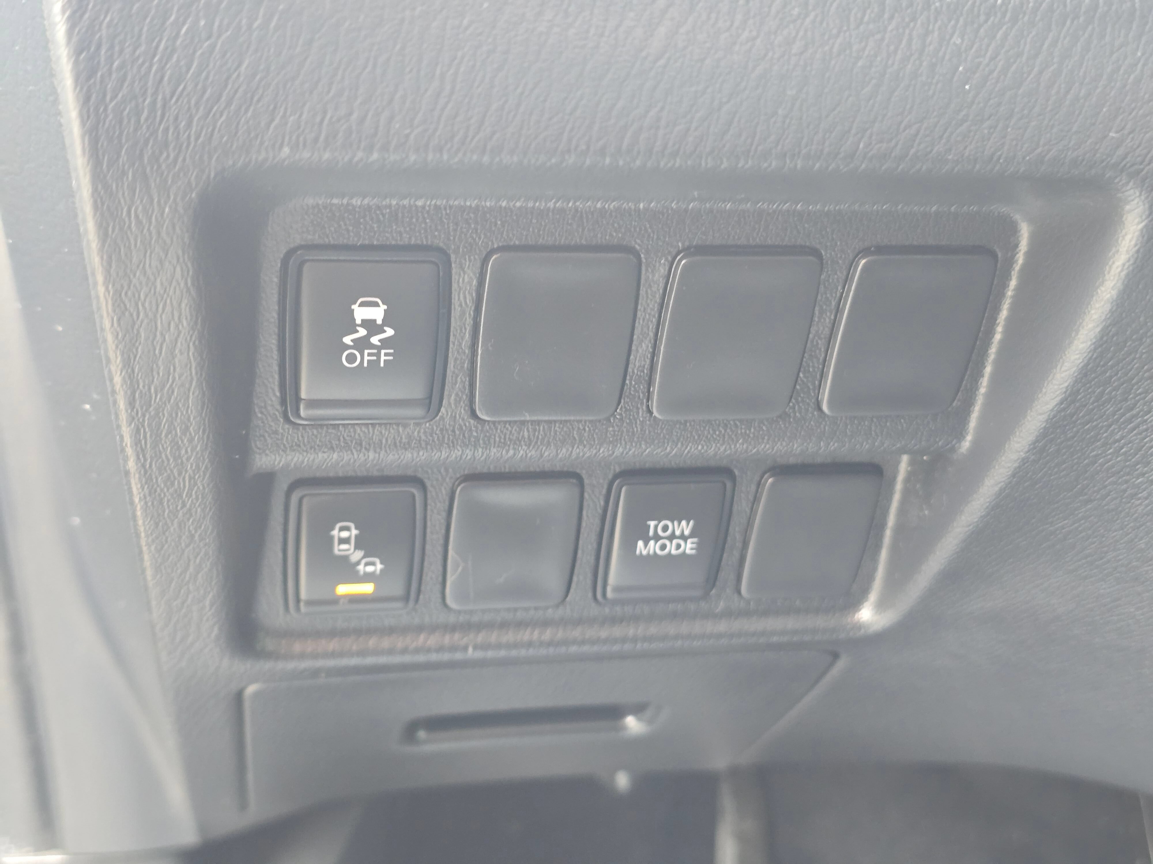 Used 2019 Nissan Pathfinder SV FWD image 24