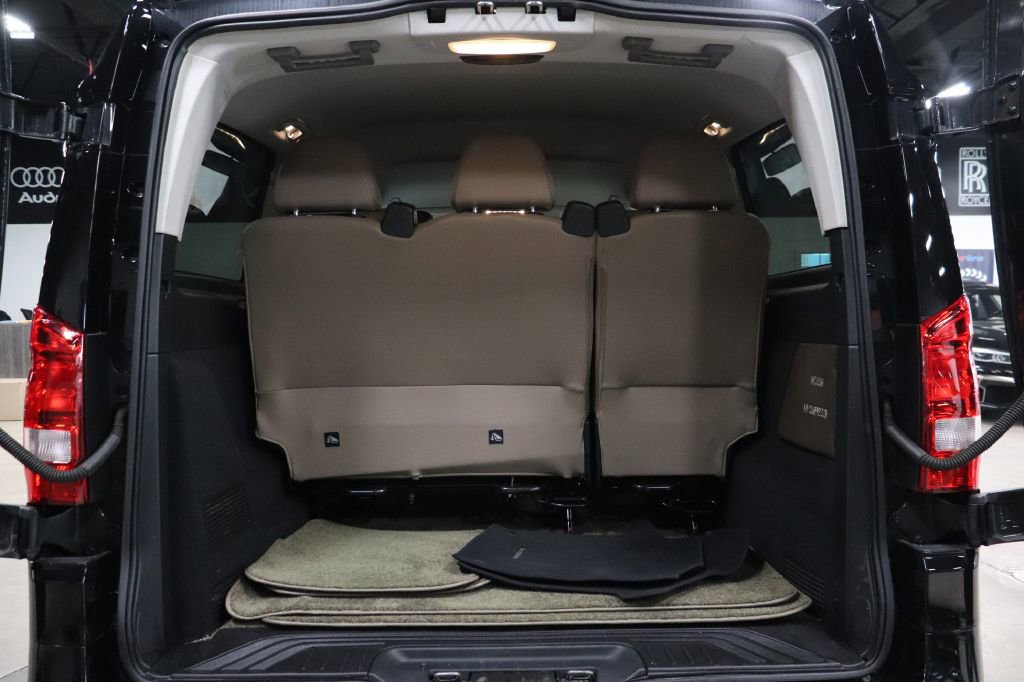 Used 2018 Mercedes-Benz Metris Passenger image 24