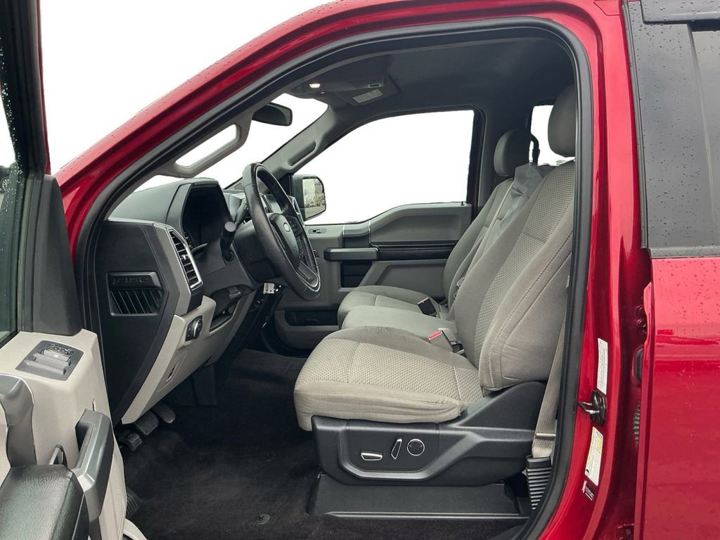 Used 2016 Ford F150 XLT w/ Equipment Group 302A Luxury image 14