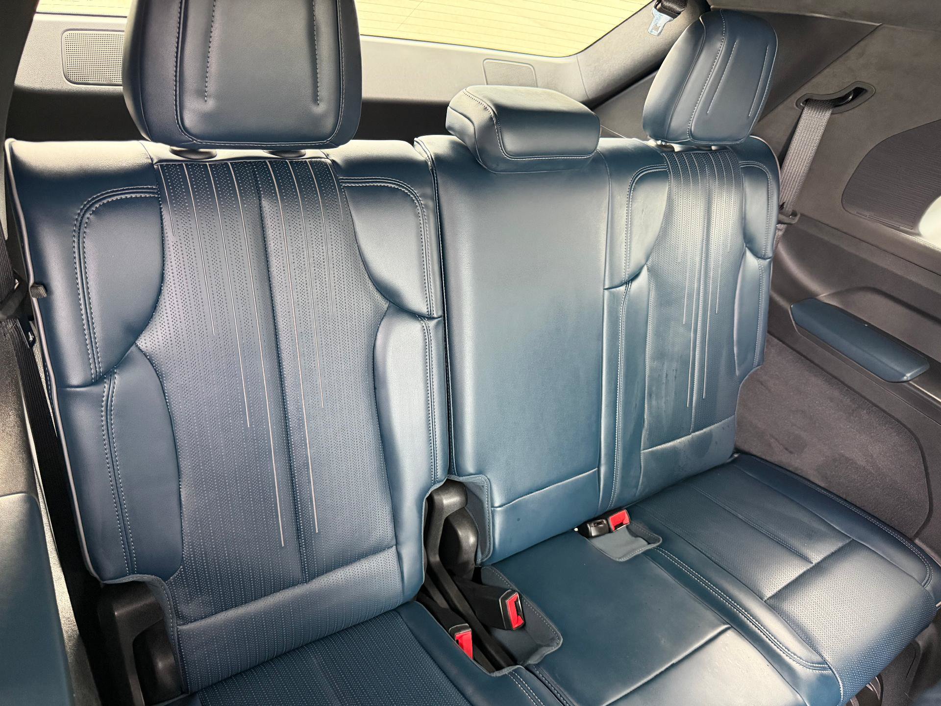 Certified 2025 Cadillac Escalade IQ Luxury 2 w/ LPO, Premium Carpet Package AWD/4WD image 46
